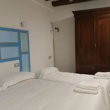 Porta Santa Lucia Bed & Breakfast